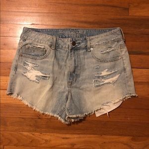NEVER BEEN WORN AE HIGH WAISTED FESTIVAL SHORTS